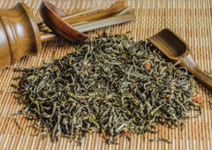 喝茶益处多，但要小心农药残留哦